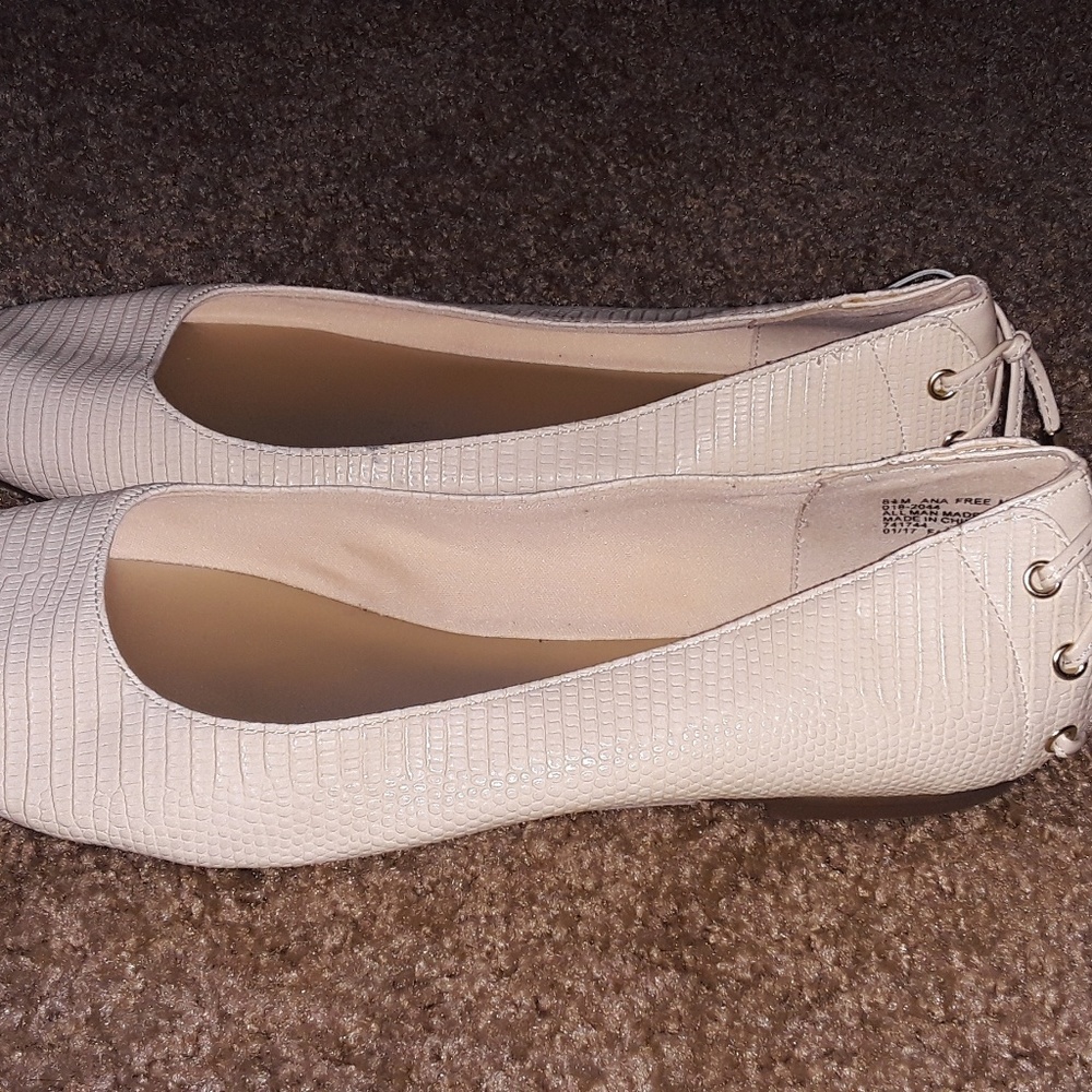 ANA Flats